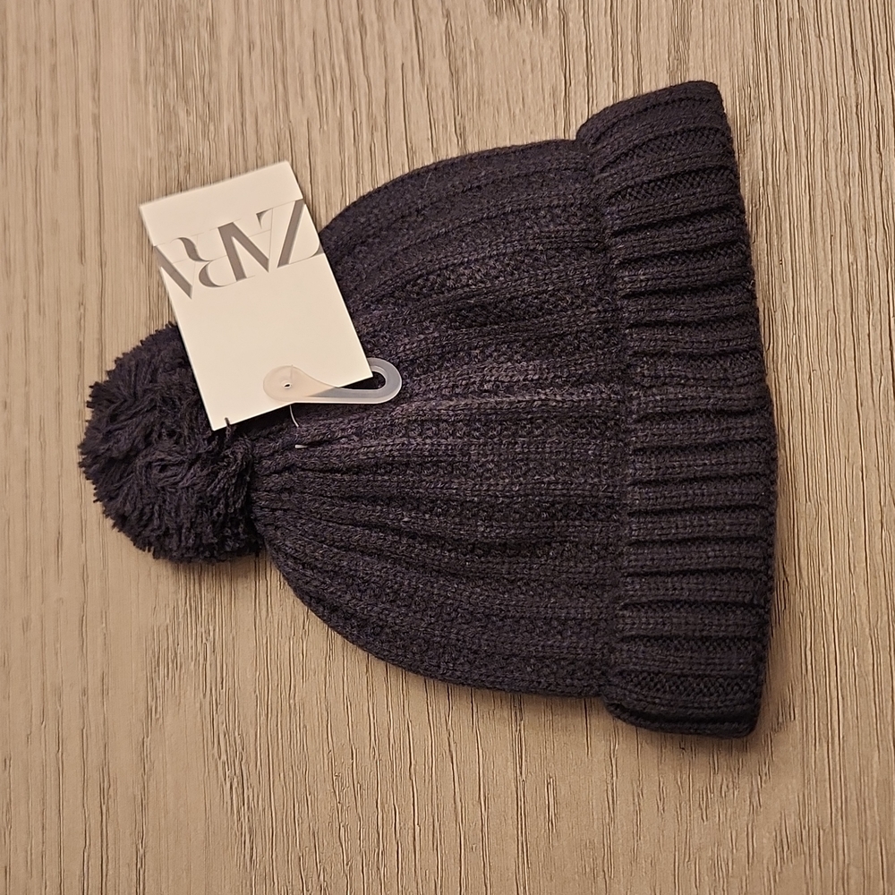 NWT kids unisex winter hat from Zara - Picture 1 of 3